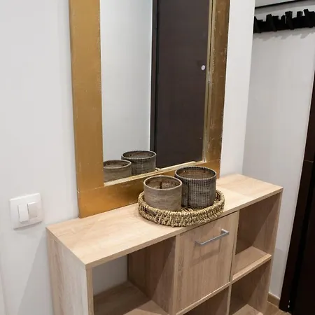 Apartament Cozy Modern Studio In *