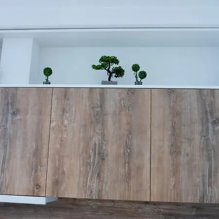 Cozy Modern Studio In Apartament